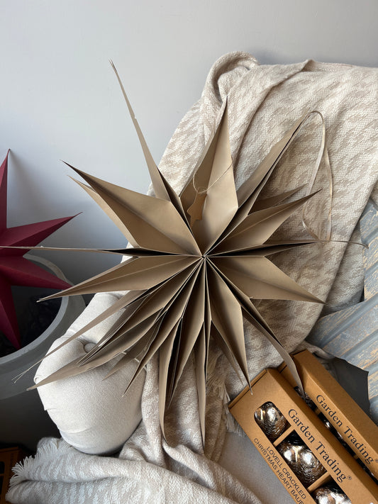 Classic Star in Truffle Large