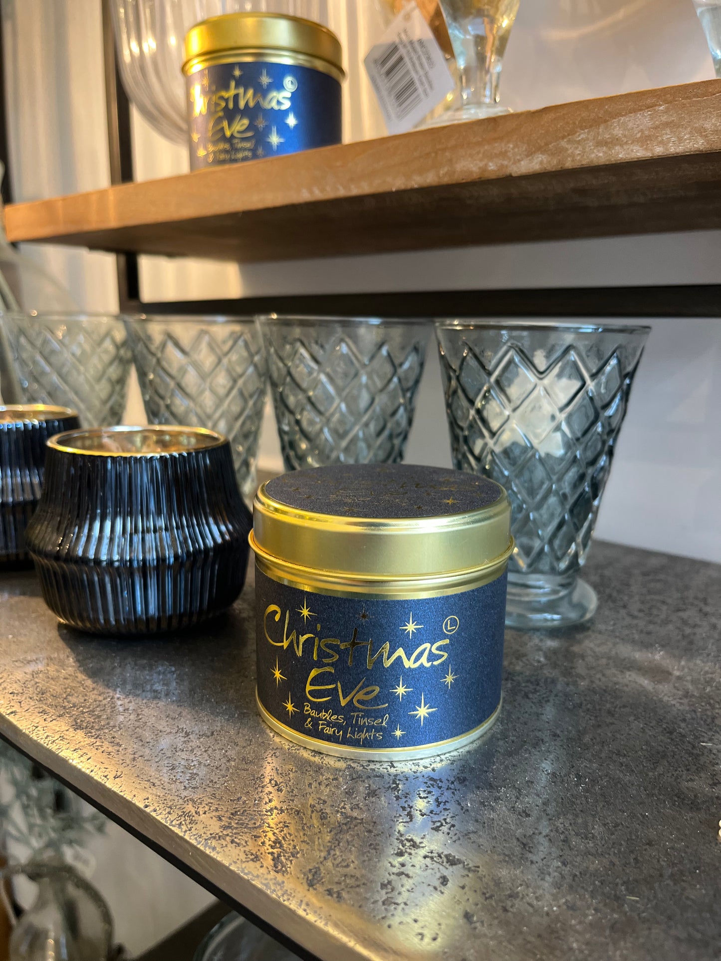 Lily Flame Christmas Eve Tin Candle